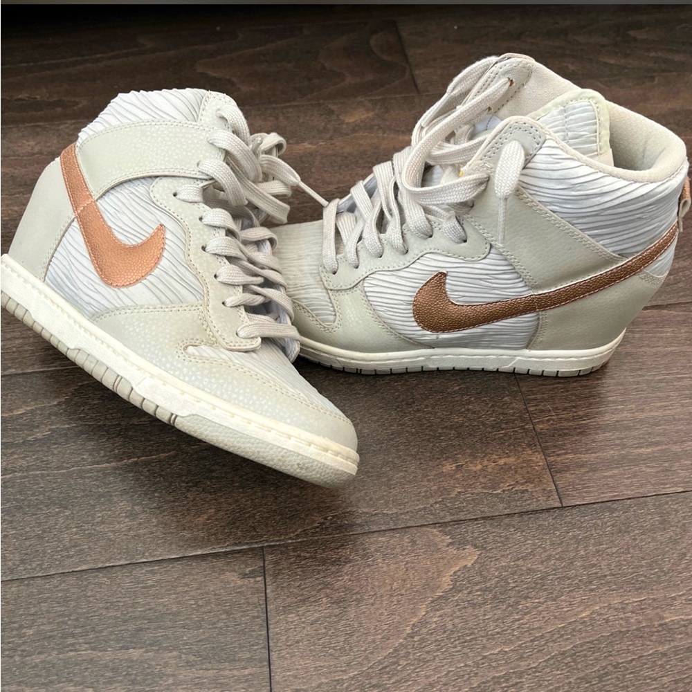 Nike size 7.5 wedge sneakers